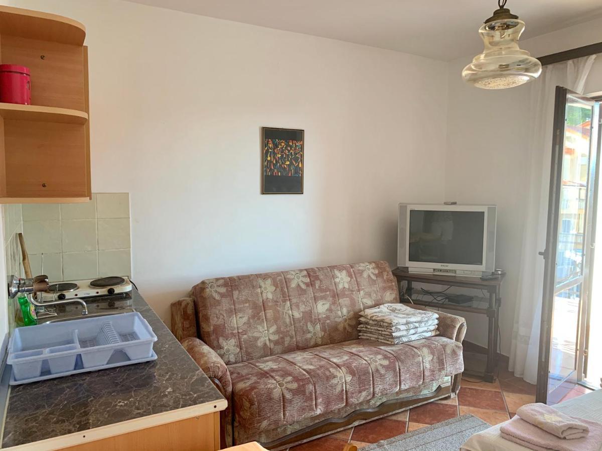 Apartments Mari Pržno Extérieur photo
